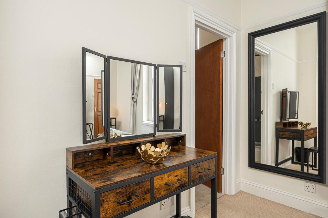 Beautiful 3 Bedroom Apartment Near Marble Arch And Oxford Street London Kültér fotó